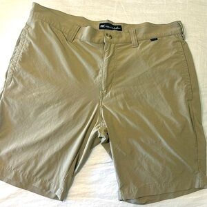 Travis Mathew Shorts Tan Golf 9” inseam size 34 waist